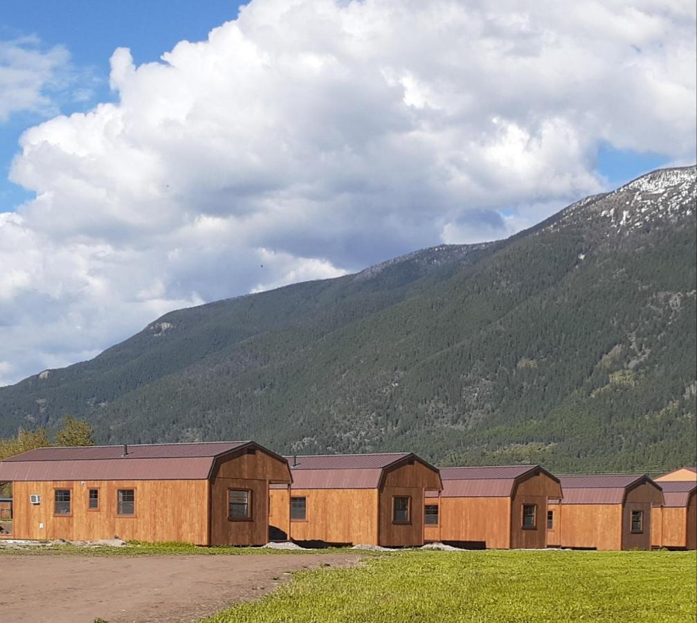 Glacier Acres Guest Ranch Columbia Falls Exterior foto